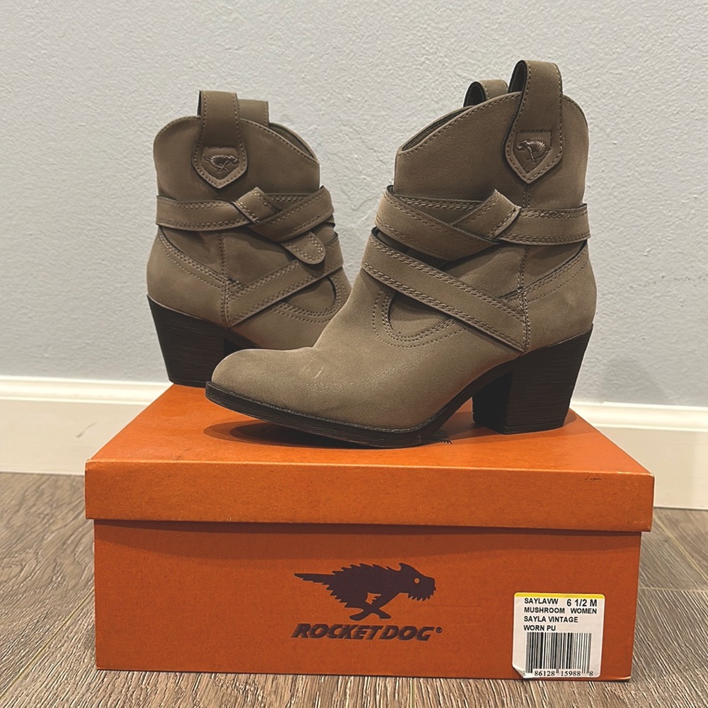 rocketdog cowboy booties. Very comfortable